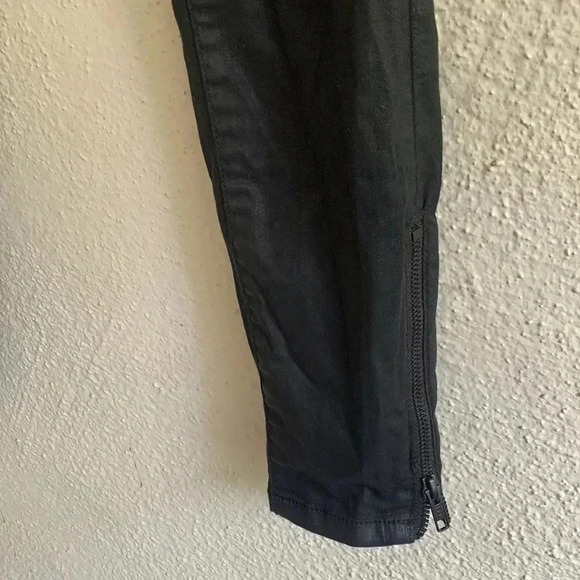 Current/Elliott The Soho Zip Stiletto Skinny Ankle Black Coated Jeans Size 24 - Picture 5 of 8